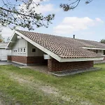 0414-romo-praestekraven-1 * Mølby