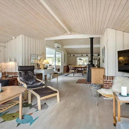 Prázdninový dům 0414-romo-praestekraven-1