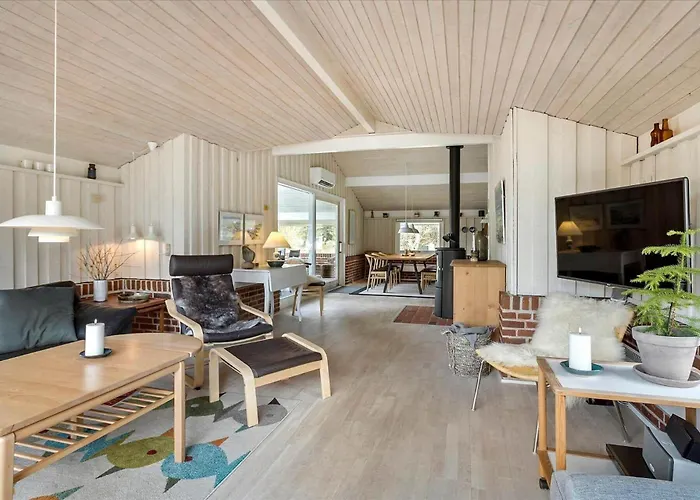 0414-romo-praestekraven-1 Holiday home